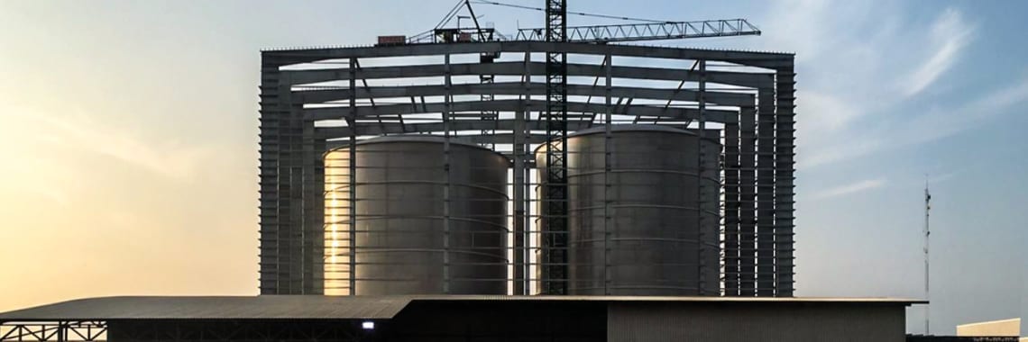 You are currently viewing W Meksyku powstają nowe zbiorniki wielkogabarytowe przy pomocy sprzętu Nordweld Tank Building System